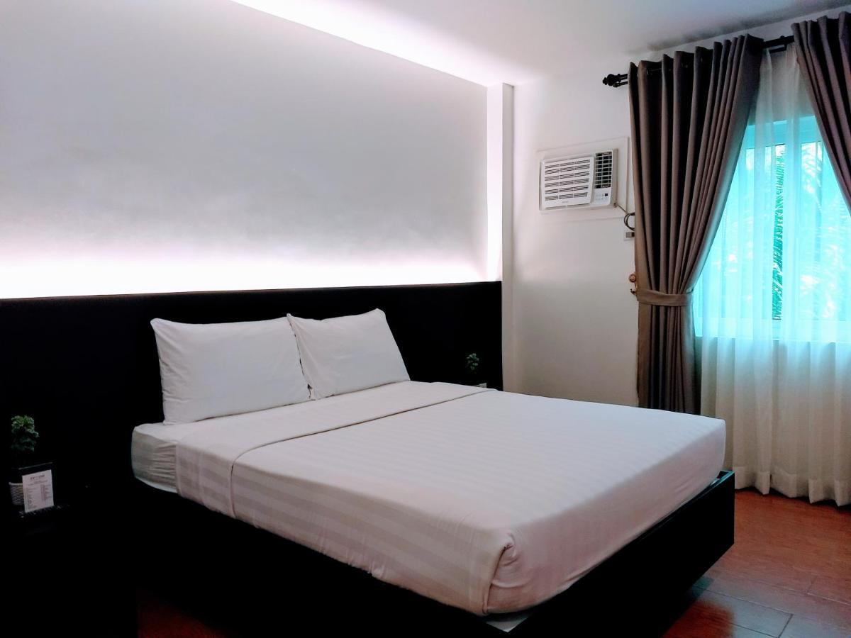 Top Star Hotel Oton Extérieur photo