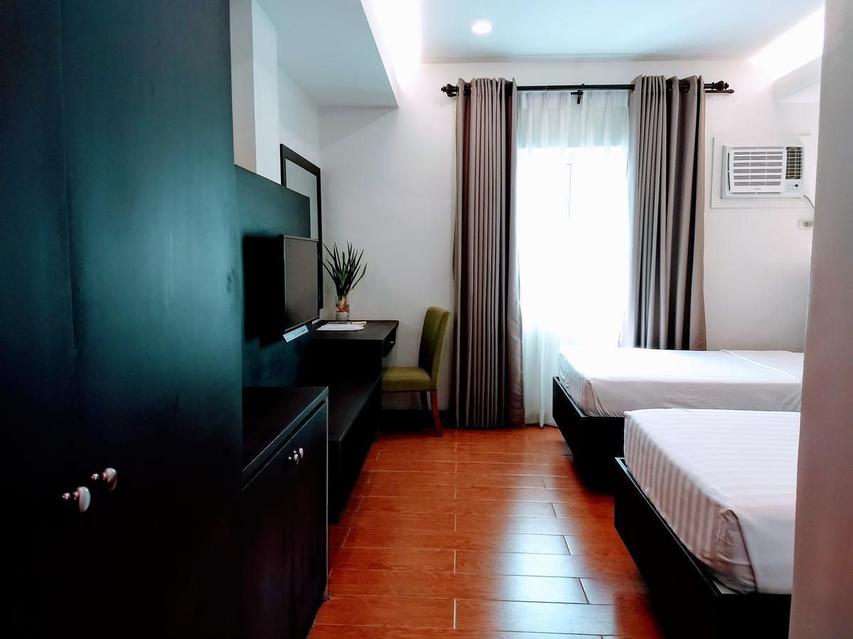 Top Star Hotel Oton Extérieur photo